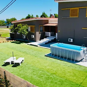 Gazonia Family Estate Guest house