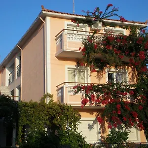 Theodora & Appartamento